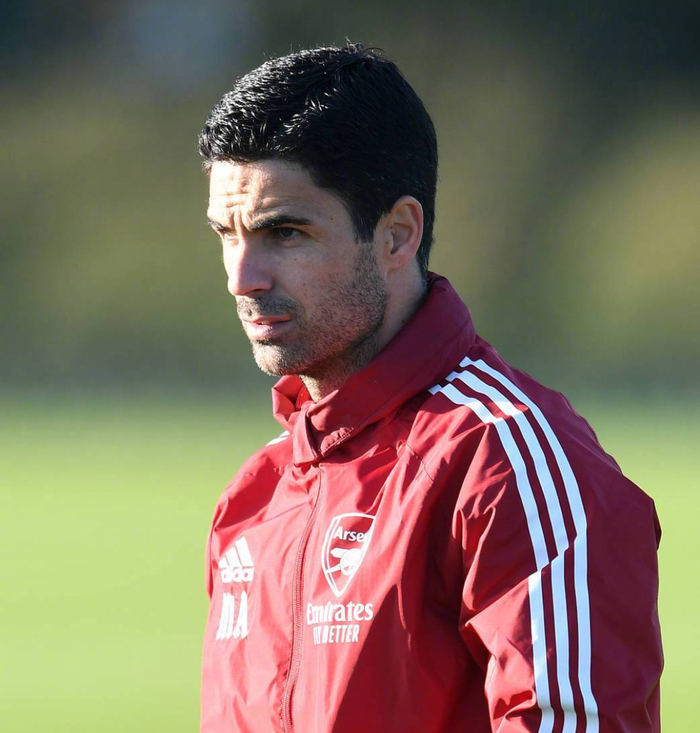 国际比赛日体能课后；犹他爵士完成体检备战英超；质疑声仍在；心理建设被强调