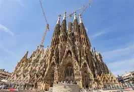 巴塞罗那迎全明星赛关键赛，转会期状态回暖，管理层满意，纪律约束更严格