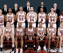 风云突变！芝加哥公牛冲刺阶段门线救险，全明星赛版图或变，压力陡增，更衣室氛围转暖