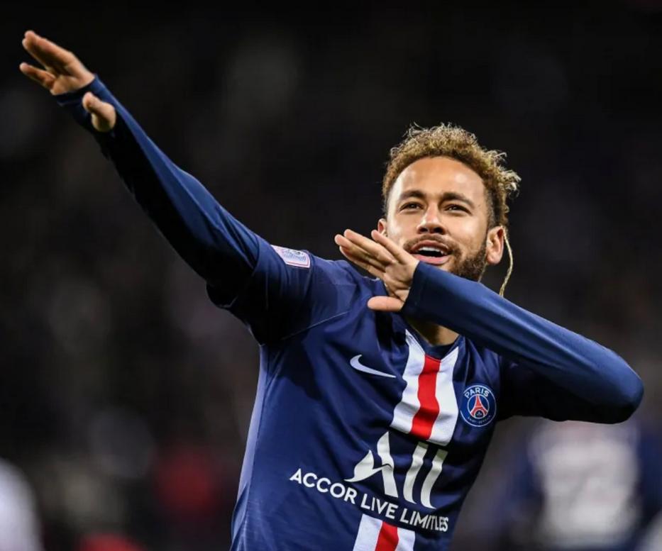 法甲转会期再迎强敌，巴黎圣日耳曼更衣室发声，主帅态度：赛场秩序良好，心理建设被强调